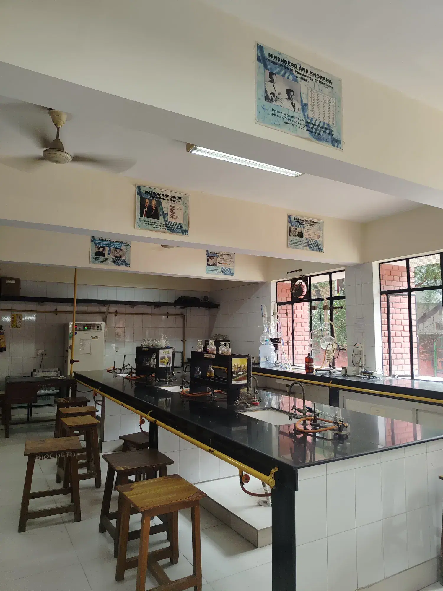 Institute of Home Economics Academic Building photo 20